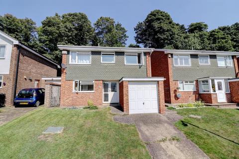 Laurel Drive, High Wycombe HP11 4 bed detached house for sale