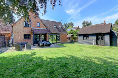 Turners Drive, High Wycombe HP13 5 bed detached house for sale