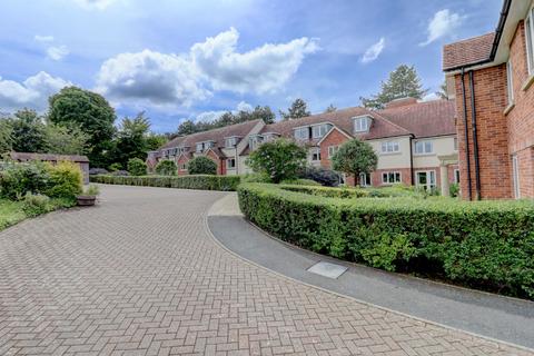 Wellington Avenue, Buckinghamshire HP27 1 bed apartment for sale