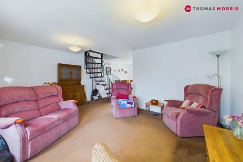 Bottels Road, Huntingdon PE28 4 bed end of terrace house for sale