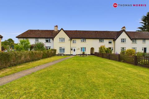 Chapmans, Huntingdon PE28 3 bed terraced house for sale
