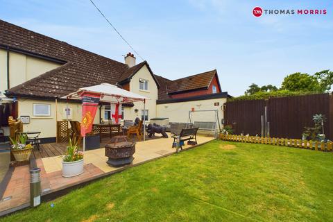 Chapmans, Huntingdon PE28 3 bed terraced house for sale