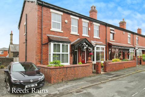 Ribblesdale Place, Lancashire PR7 3 bed end of terrace house for sale