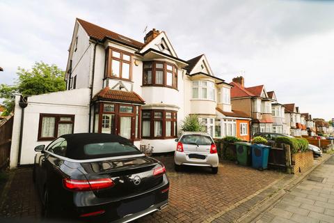 5 bedroom semi-detached house for sale