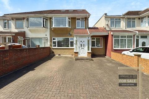 Oxford Avenue, HAYES UB3 5 bed semi