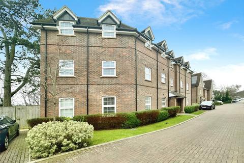 Glebe House Drive, Bromley BR2 2 bed flat for sale