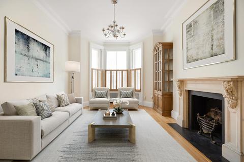 Stanhope Gardens, South Kensington SW7 2 bed flat for sale