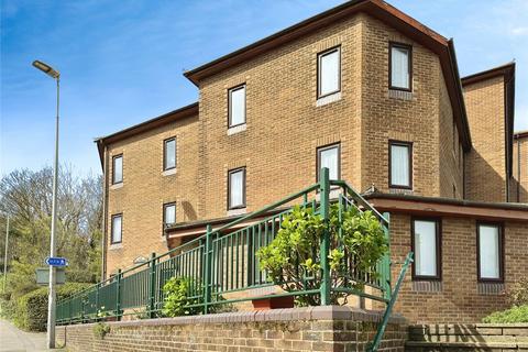 Holmesdale Gardens, East Sussex TN34 2 bed retirement property for sale