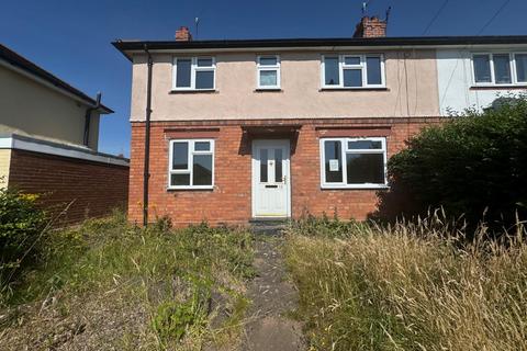 Mount Road, Stourbridge, West Midlands 3 bed semi