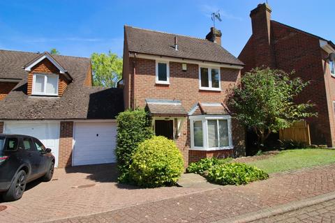 Black Horse Mews, Borough Green TN15 2 bed link detached house for sale