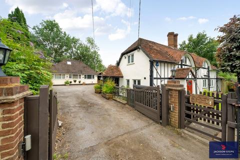 Ampthill Road, Lidlington... 3 bed detached house for sale