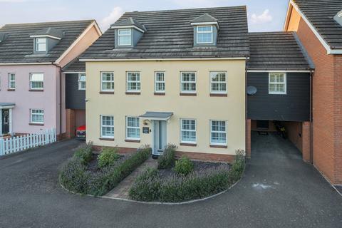 7 bedroom detached house for sale