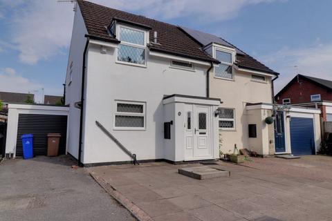 2 bedroom semi-detached house for sale