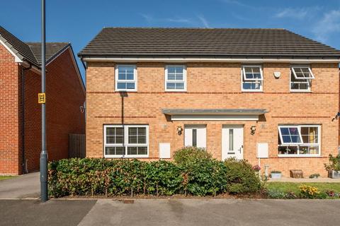 Fairfield Avenue, Carlton, Goole 3 bed semi