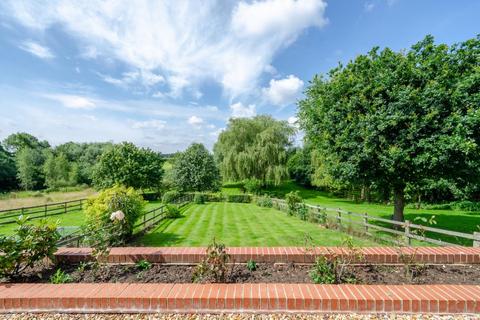 Chesterfield Court, Newton On Ouse 5 bed semi