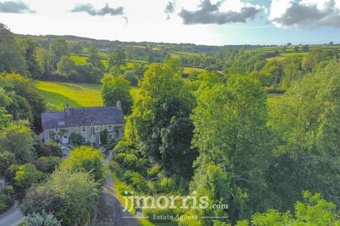 Brongest, Newcastle Emlyn 4 bed country house for sale