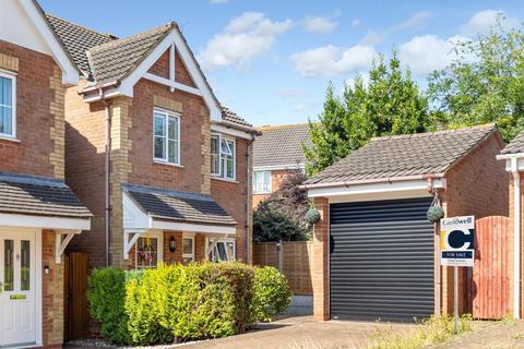 Logan Rock, Tattenhoe, Milton Keynes 3 bed detached house for sale