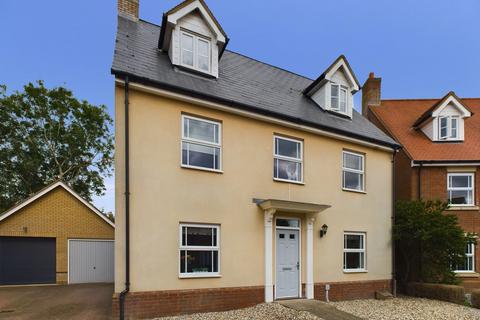 5 bedroom detached house for sale