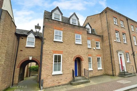 High Street, Rochester ME1 5 bed terraced house for sale
