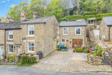Cocksheadhey Road, Macclesfield SK10 4 bed end of terrace house for sale