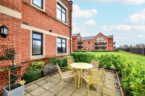 Marlborough Drive, Bushey WD23 2 bed maisonette for sale