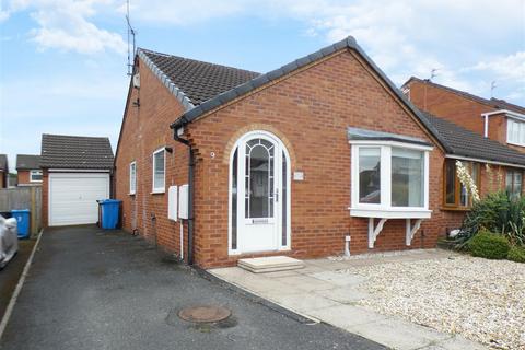 Wokingham Grove, Huyton, Liverpool 2 bed bungalow for sale