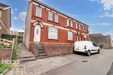 Tranch Road, Pontypool 2 bed end of terrace house for sale