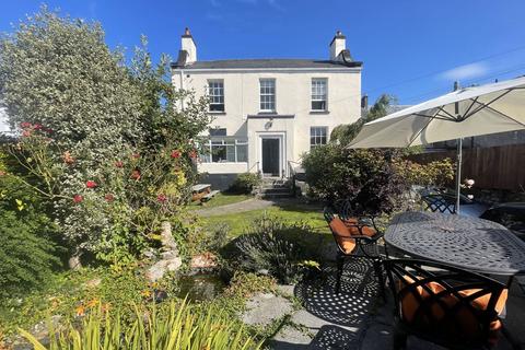 Russell Street, Tavistock PL19 5 bed detached house for sale