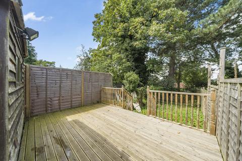 Tartar Road, Cobham, Surrey... 2 bed maisonette for sale