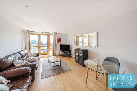 BALMORAL PLACE, 2 BOWMAN LANE, LEEDS... 2 bed flat for sale