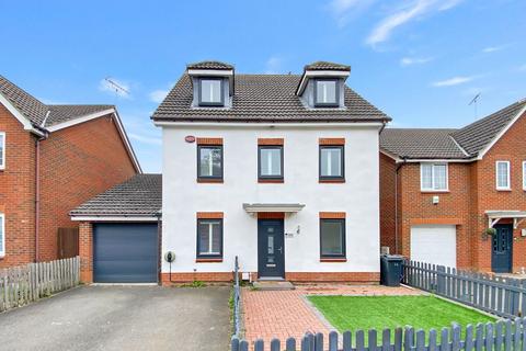 5 bedroom detached house for sale