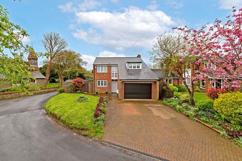 Shephall Green, Stevenage SG2 3 bed detached house for sale