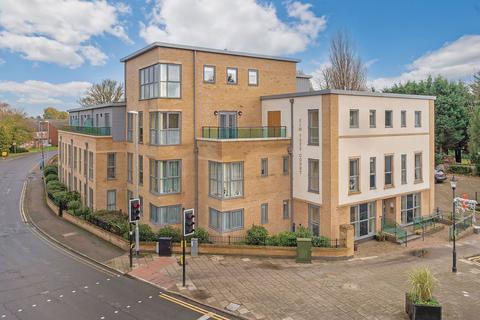 High Street, Huntingdon PE29 1 bed apartment for sale