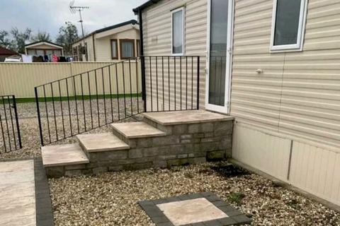 Two Bed Willerby Mistral (35x12) 2016... 2 bed lodge for sale