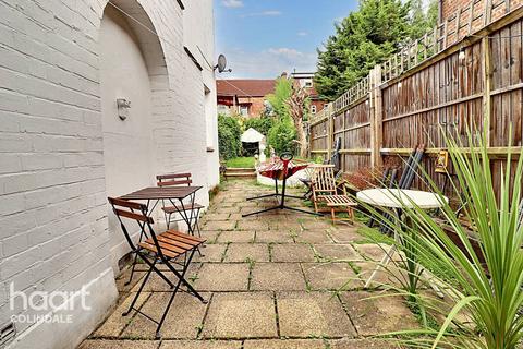 Mount Road, NW4 1 bed flat for sale