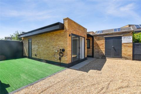 Pinnacle Hill, Bexleyheath, DA7 2 bed bungalow for sale