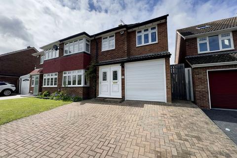 5 bedroom semi-detached house for sale