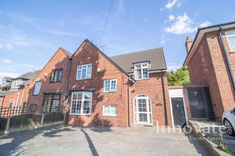 4 bedroom semi-detached house for sale