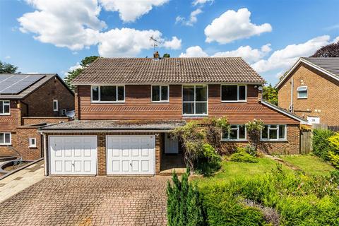 BEECHCROFT, ASHTEAD, KT21 6 bed detached house for sale