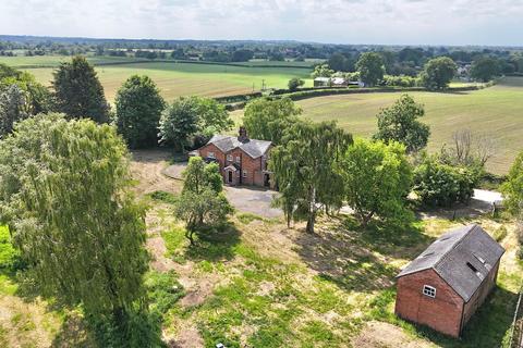 Heatley Lane, Broomhall, CW5 4 bed detached house for sale