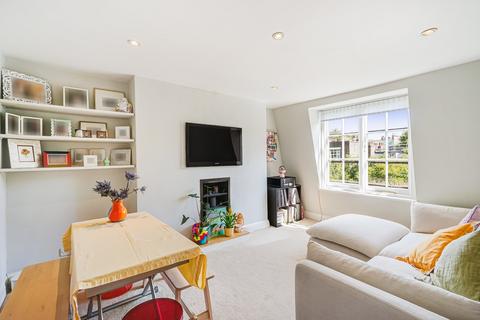 Coleherne Road, Chelsea, London 2 bed flat for sale