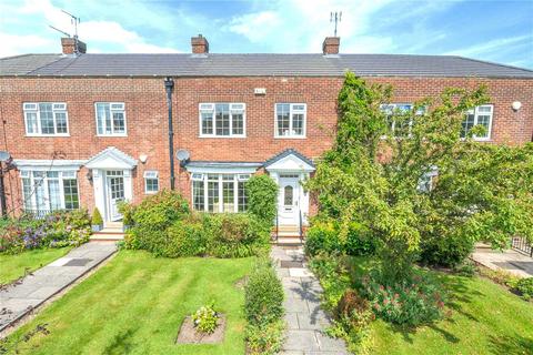 Sandmoor Mews, Alwoodley, Leeds, West... 3 bed house for sale
