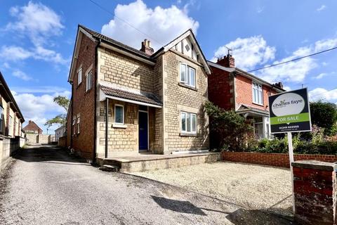 2 bedroom detached house for sale