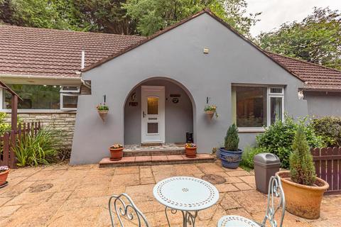 Sandy Way, Bournemouth BH10 4 bed detached house for sale