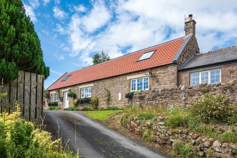 Birdsong Cottage, Brownieside... 4 bed semi