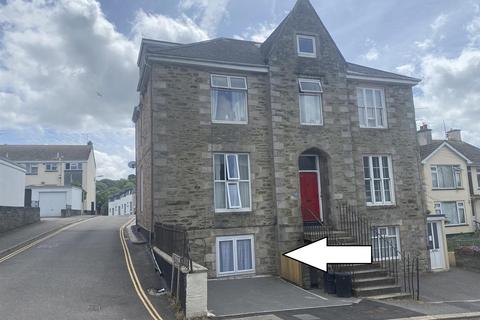 Mitchell Hill, Truro 2 bed apartment for sale