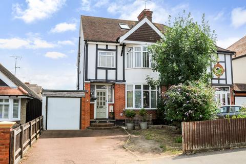 Vicarage Road, Old Moulsham, Chelmsford 4 bed semi