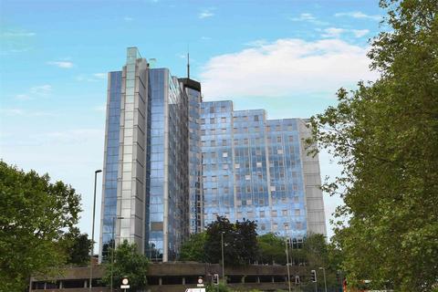 Churchill Place, Basingstoke RG21 1 bed apartment for sale