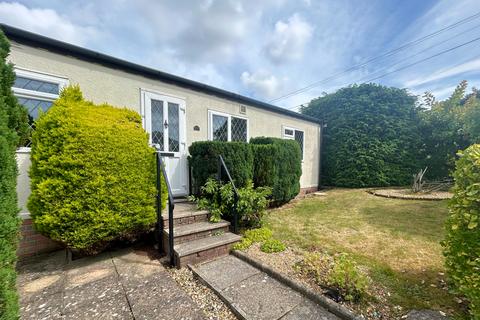 Doveshill Mobile Home Park... 2 bed park home for sale