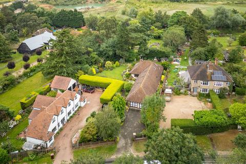 5 bedroom detached bungalow for sale